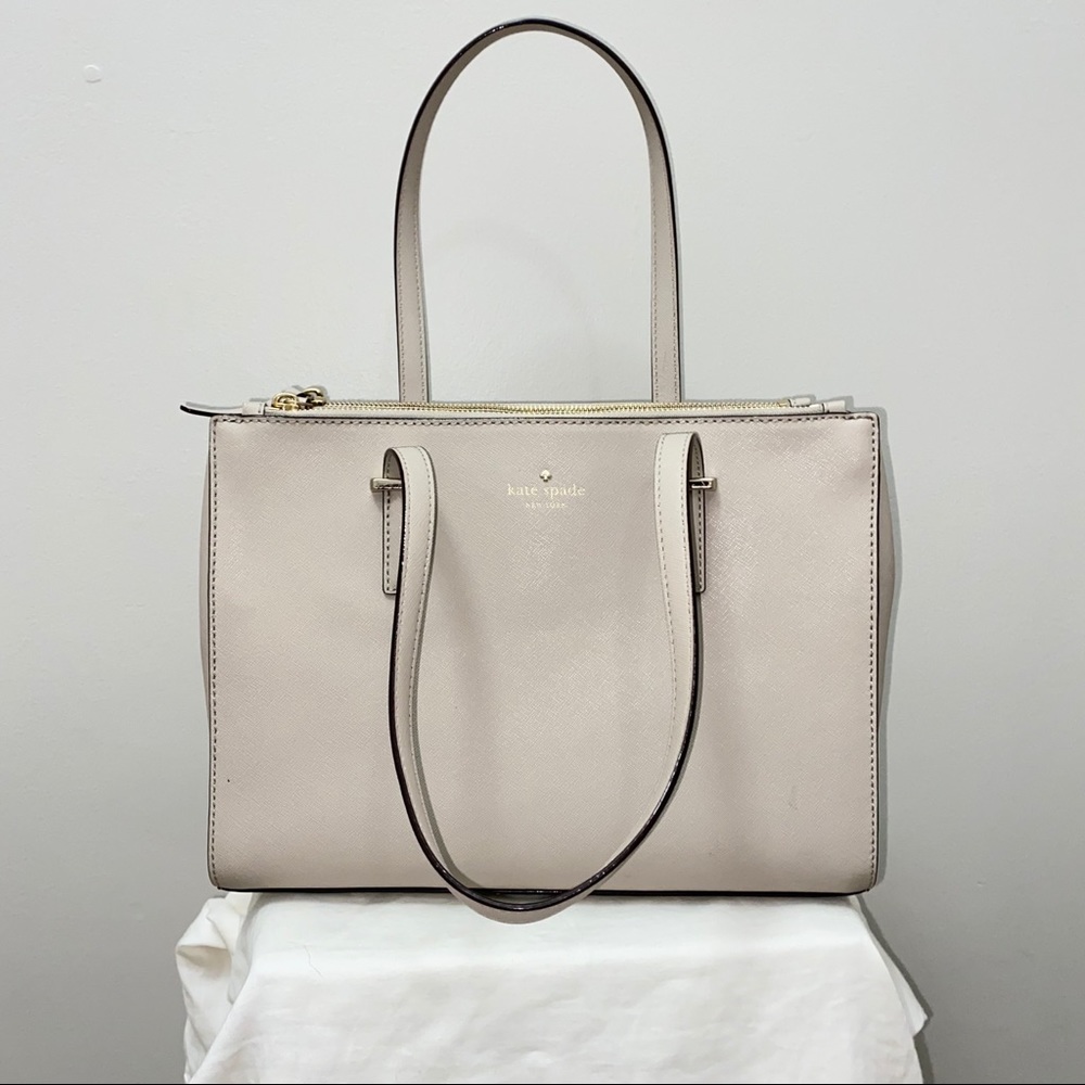 Kate Spade Medium Purse. Taupe